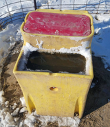 Ritchie watermatic 18050 300 waterer in winter