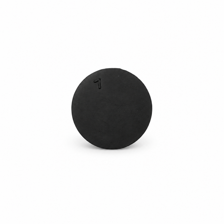 Hoskins 1 1/2 in. solid rubber waterer drain stopper, top view